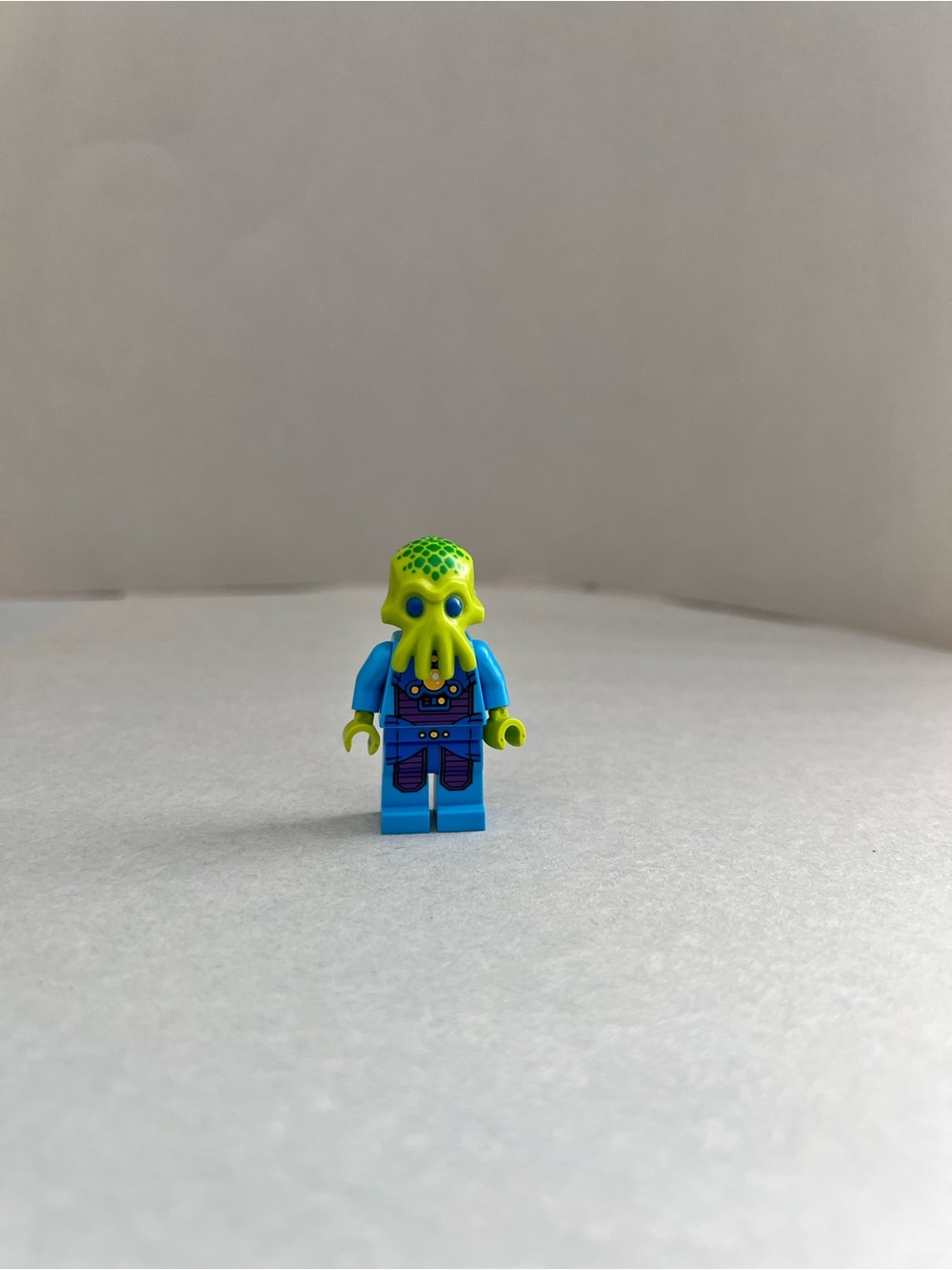 LEGO Minifigure Series Alien Trooper Minifigure